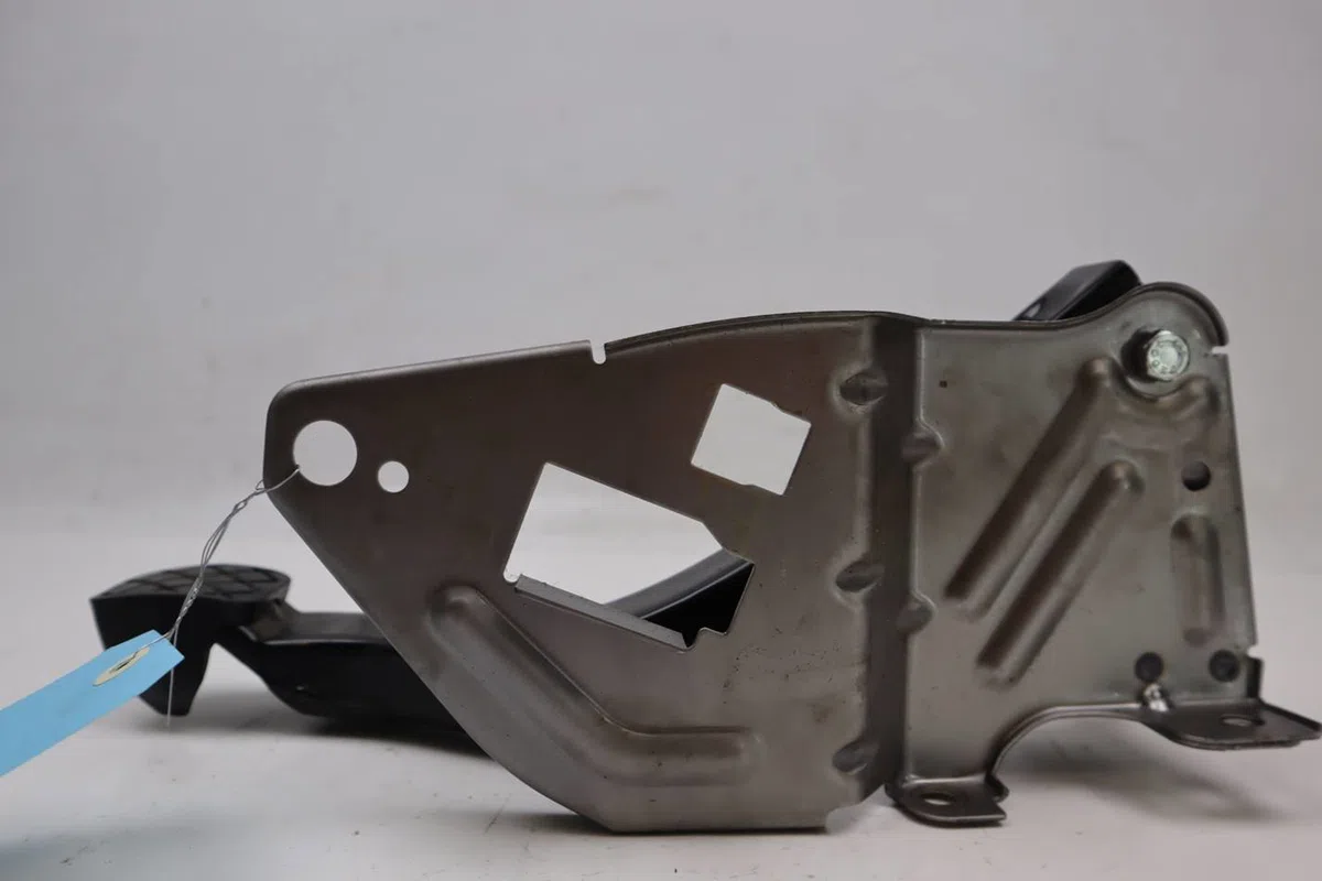 Pedale embrayage Skoda CITIGO (NF1) 1.0 (2011-2019) occasion
