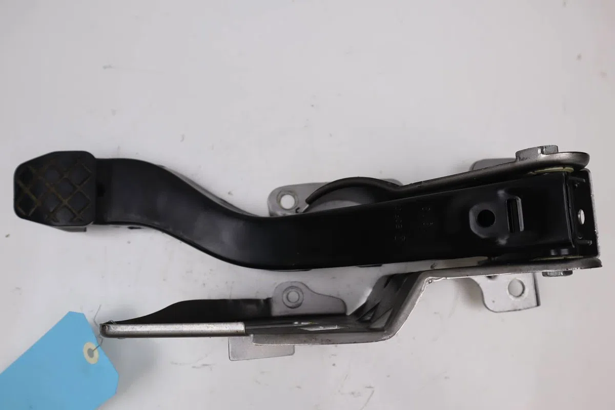 Pedale embrayage Skoda CITIGO (NF1) 1.0 (2011-2019) occasion