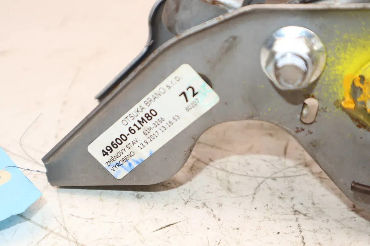 Pedale embrayage Suzuki VITARA (LY) 1.4 t allgrip (apk 414) (2015) occasion