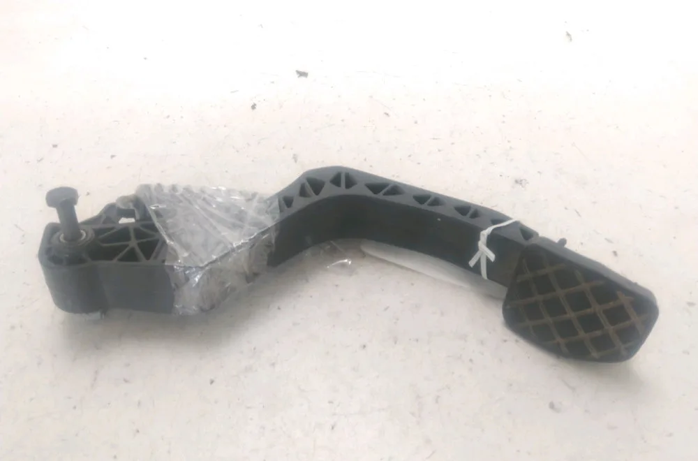 Pedale embrayage Volkswagen GOLF V Variant (1K5) 1.9 tdi (2007-2009) occasion
