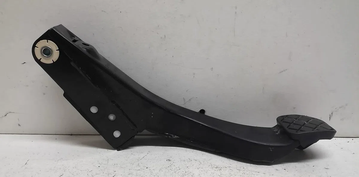 Pedale embrayage Volkswagen UP! (121, 122, BL1, BL2, BL3, 123) 1.0 (2011-2020) 5 portes occasion