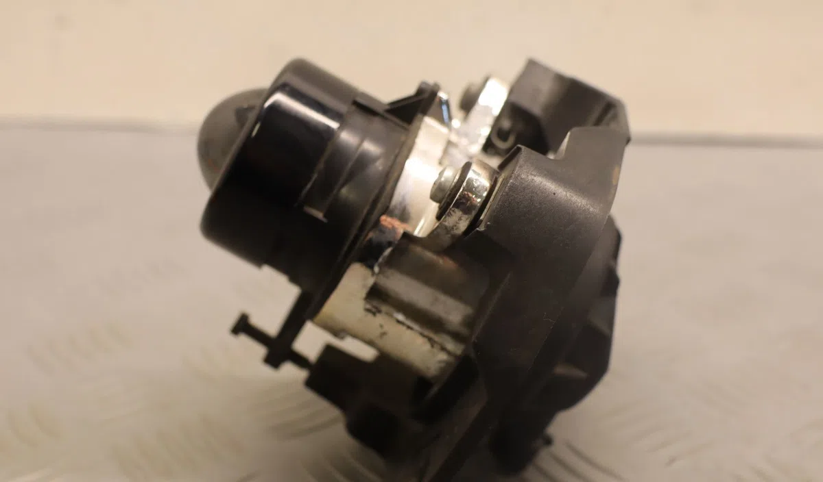 Phare antibrouillard avant droit Alfa romeo GIULIETTA (940_) 2.0 jtdm (940fxe1a, 940fxg11) (2010-2020) occasion