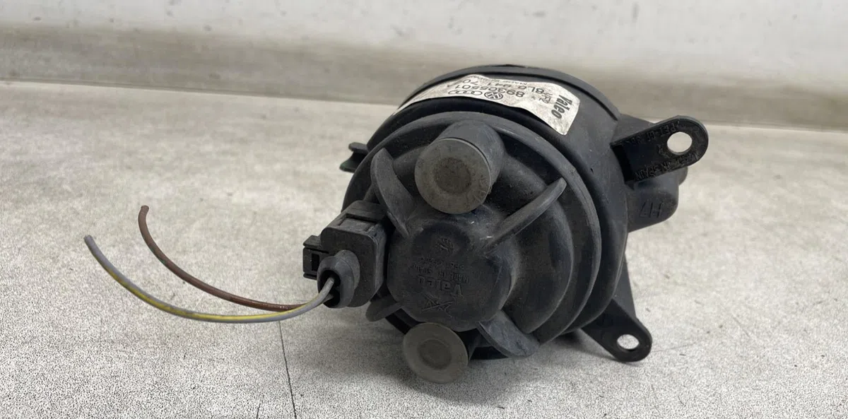 Phare antibrouillard avant droit Audi A3 (8L1) 1.9 tdi (1996-2001) occasion