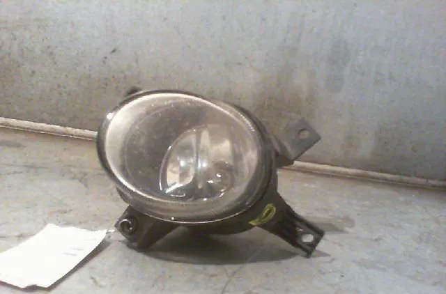 Phare antibrouillard avant droit AUDI A4 2005 occasion