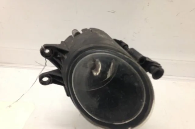 Phare antibrouillard avant droit Audi A4 B6 Avant (8E5) 2.5 tdi quattro (2001-2004) occasion