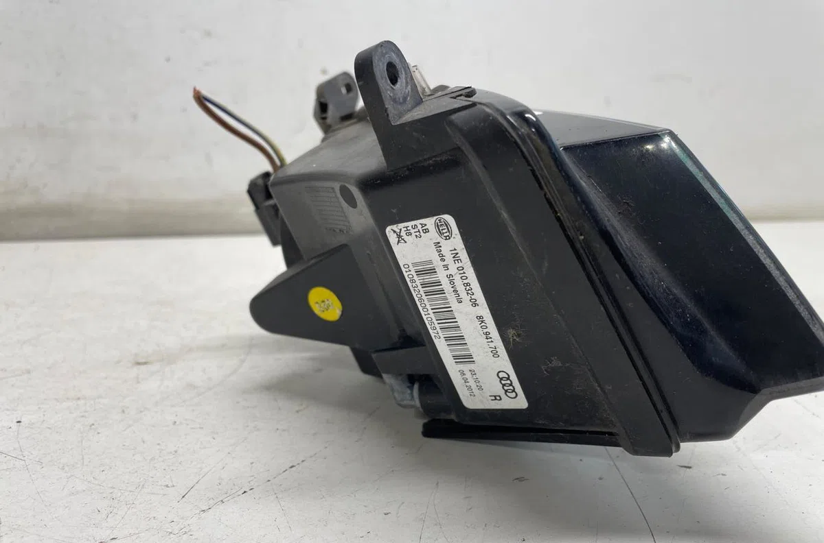 Phare antibrouillard avant droit Audi A4 B8 Avant (8K5) 2.0 tdi (2008-2015) occasion