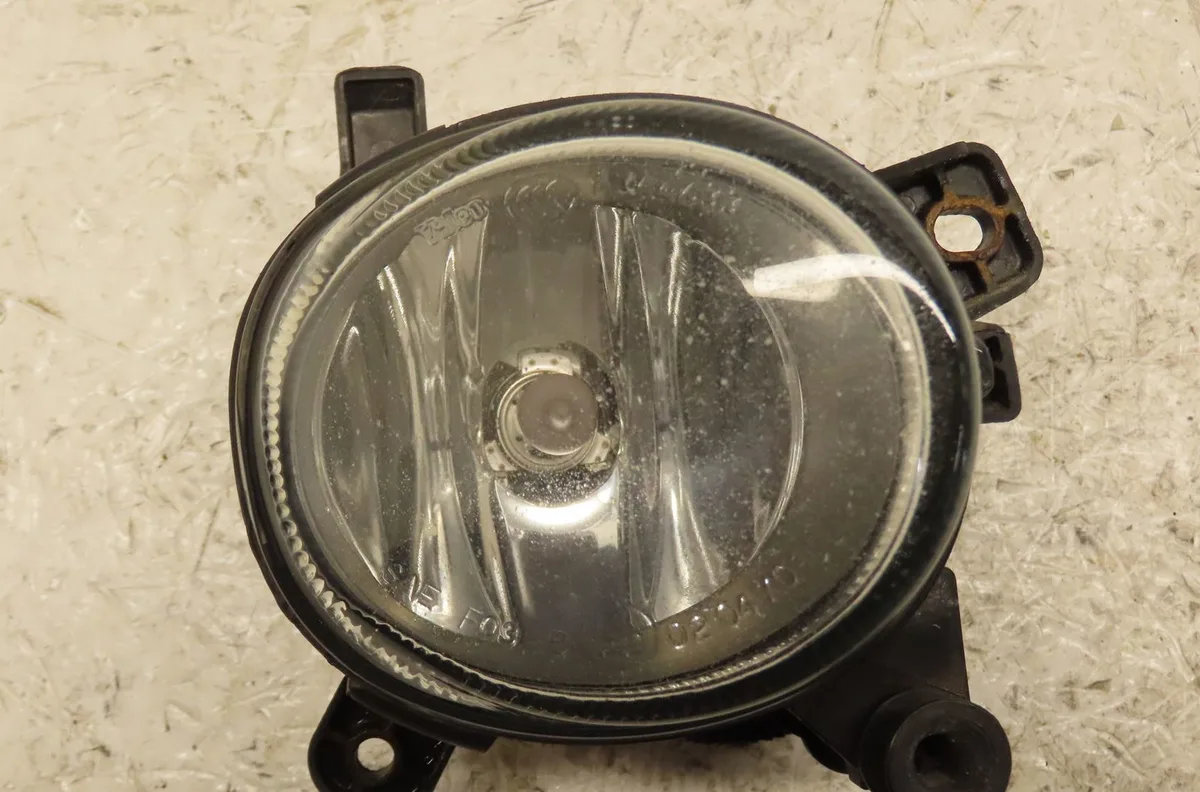 Phare antibrouillard avant droit Audi A4 B8 Avant (8K5) S4 quattro (2008-2015) occasion