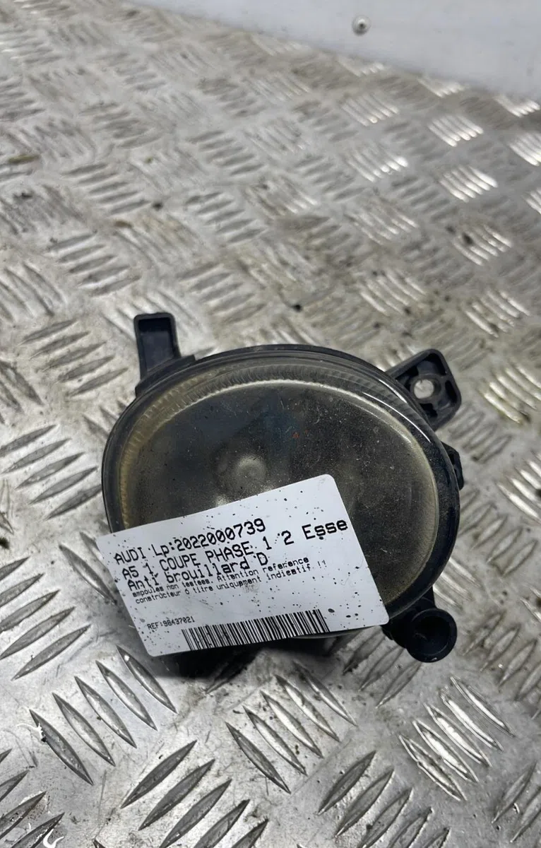 Phare antibrouillard avant droit AUDI A5 1 COUPE PHASE 1 occasion