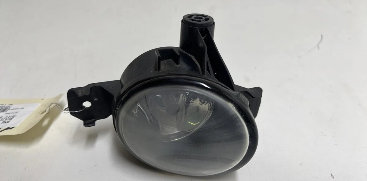 Phare antibrouillard avant droit Bmw 1 Coupé (E82) 118 d (2009-2013) occasion