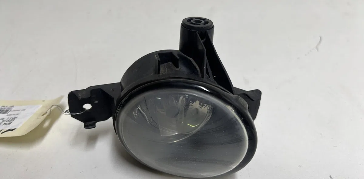 Phare antibrouillard avant droit Bmw 1 Coupé (E82) 118 d (2009-2013) occasion