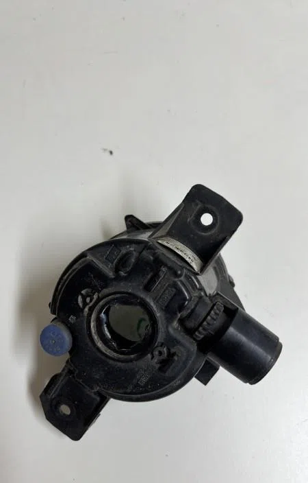 Phare antibrouillard avant droit Bmw 1 (E81) 118 d (2006-2011) 3 portes occasion