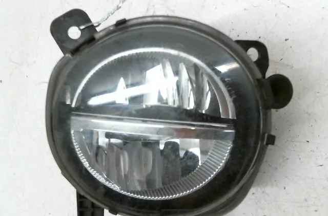 Phare antibrouillard avant droit Bmw 1 (F20) 120 d (2011-2015) occasion
