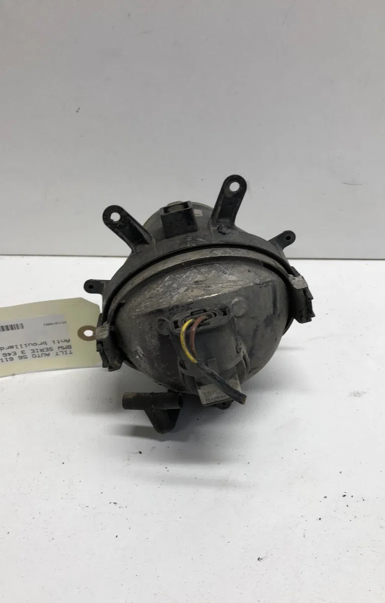 Phare antibrouillard avant droit Bmw 3 (E46) 320 d (1998-2001) occasion