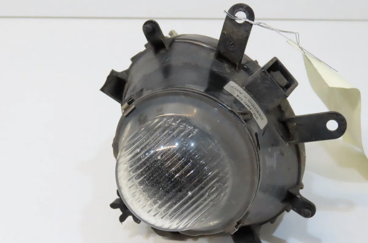 Phare antibrouillard avant droit Bmw 3 (E46) 320 d (1998-2001) occasion