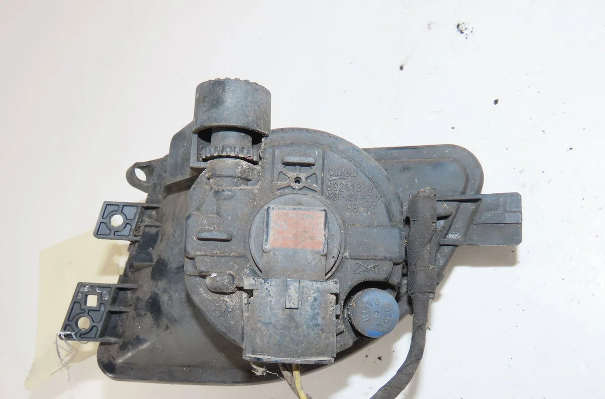 Phare antibrouillard avant droit Bmw 5 (F10) 520 d (2010-2014) occasion