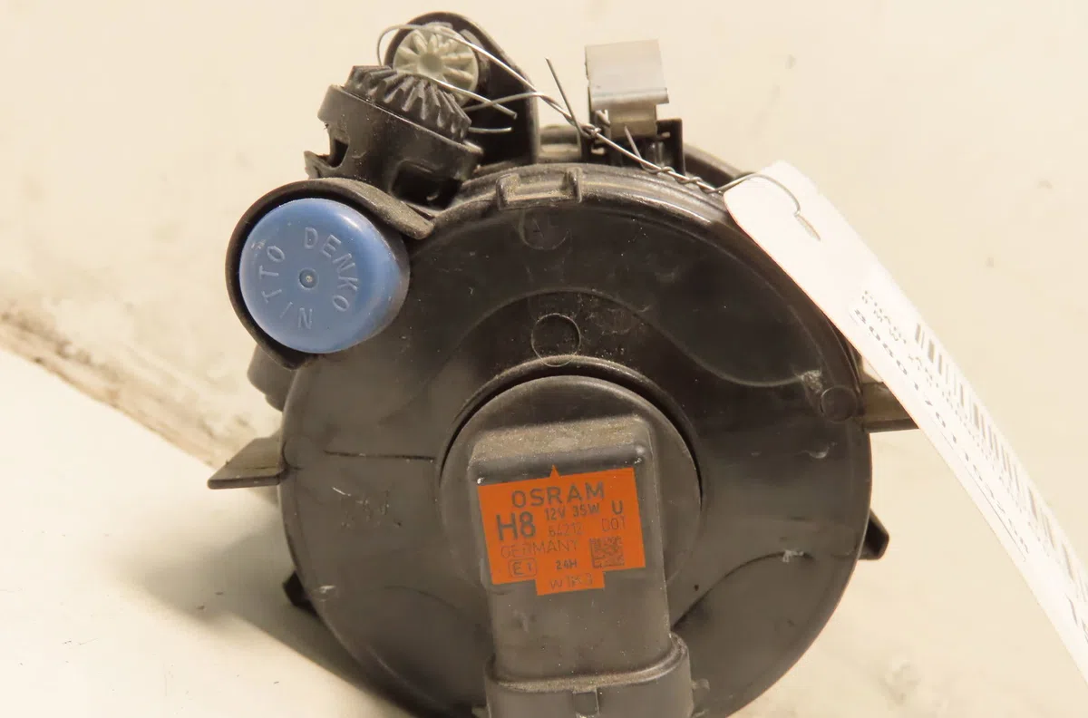 Phare antibrouillard avant droit Bmw X1 (F48) Sdrive 18 d (2015) occasion