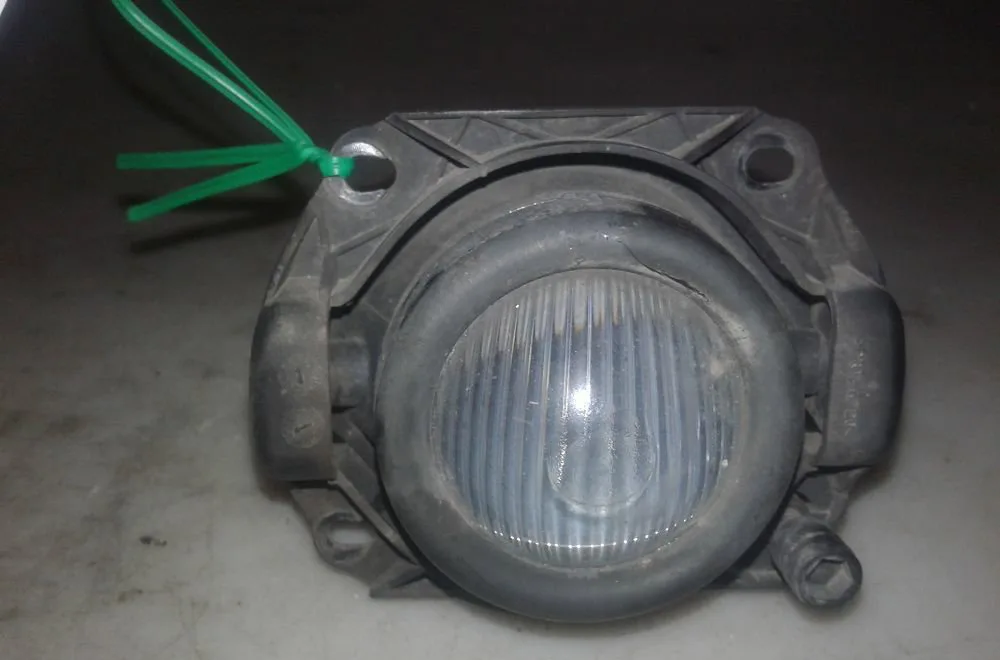 Phare antibrouillard avant droit BMW X3 2006 occasion
