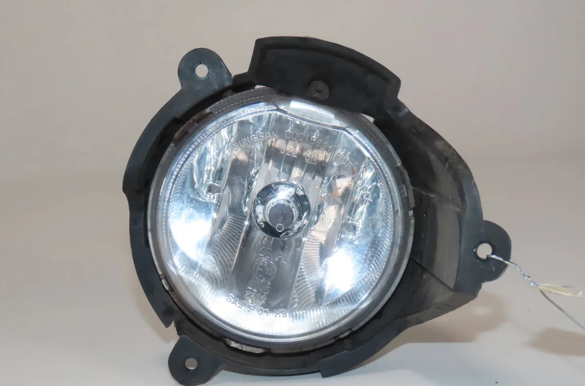 Phare antibrouillard avant droit Chevrolet CAPTIVA (C100, C140) 2.0 d (2007) occasion