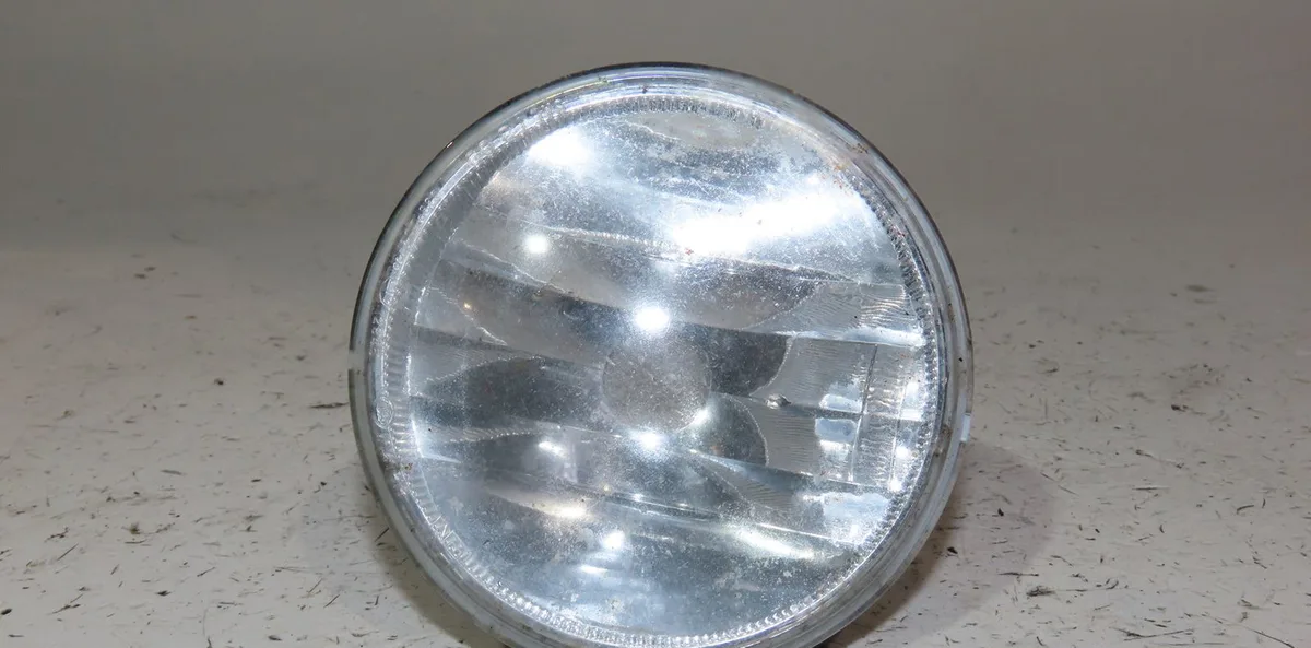 Phare antibrouillard avant droit Chevrolet CAPTIVA (C100, C140) 2.2 d (2011) occasion
