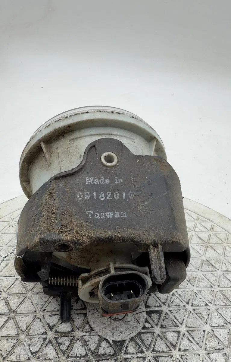Phare antibrouillard avant droit CHRYSLER 300C occasion