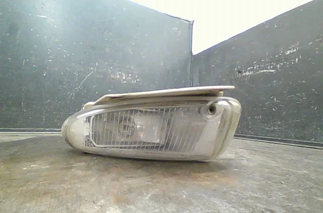 Phare antibrouillard avant droit Chrysler VOYAGER - GRAND VOYAGER III (GS_, NS_) 2.5 td (1995-2001) occasion
