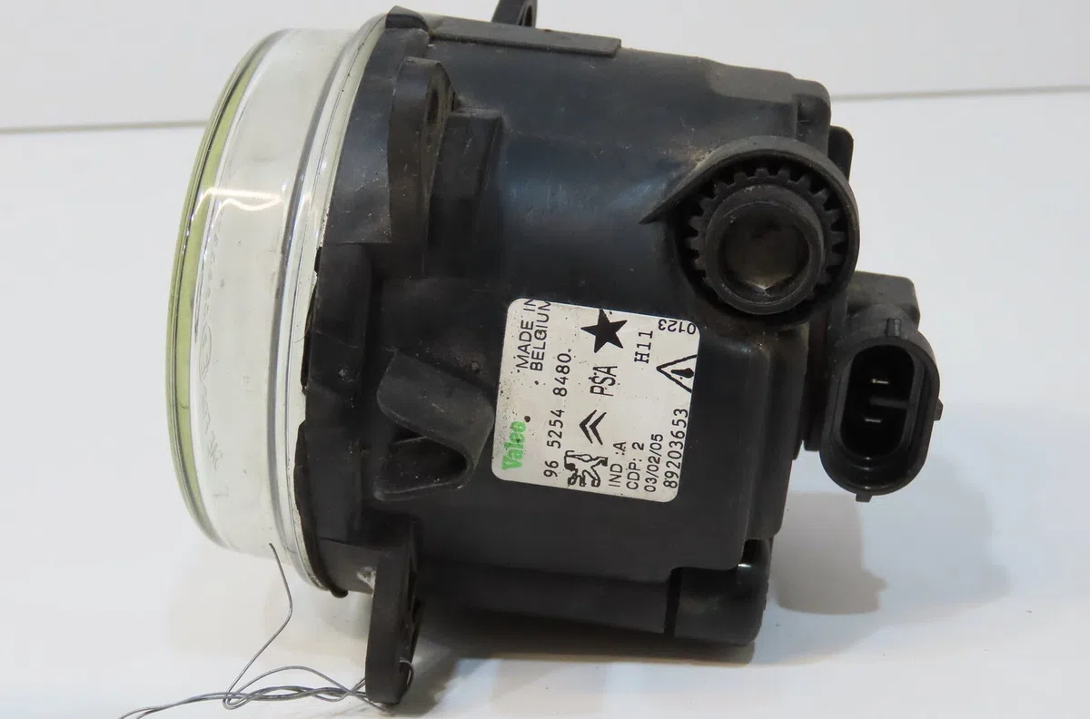 Phare antibrouillard avant droit Citroen BERLINGO - BERLINGO FIRST Monospace (MF_, GJK_, GFK_) 2.0 hdi 90 (mfrhy) (1999-