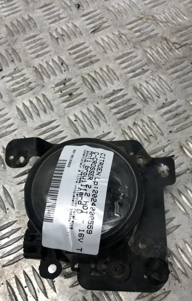 Phare antibrouillard avant droit CITROEN C-CROSSER occasion