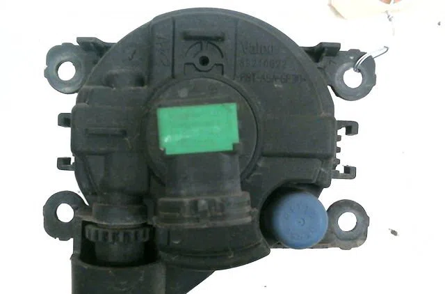 Phare antibrouillard avant droit CITROEN C-CROSSER occasion