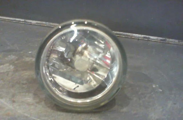 Phare antibrouillard avant droit Citroën C3 I (FC_, FN_) 1.4 16v hdi (2002) occasion