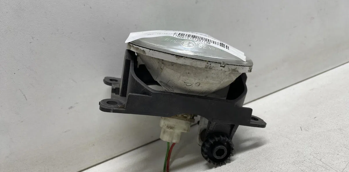 Phare antibrouillard avant droit Citroen C3 II (SC_) 1.6 vti 120 (2009) occasion