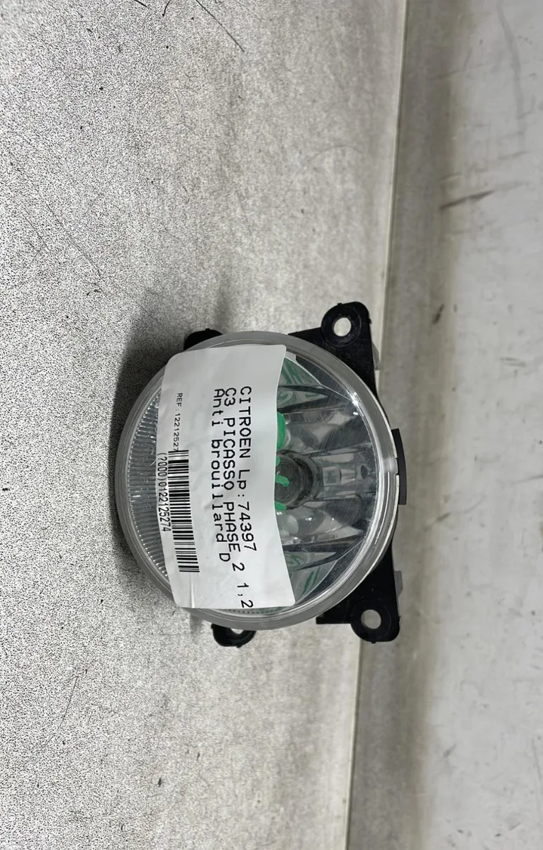 Phare antibrouillard avant droit Citroen C3 PICASSO (SH_) 1.2 thp 110 (2015) 5 portes occasion