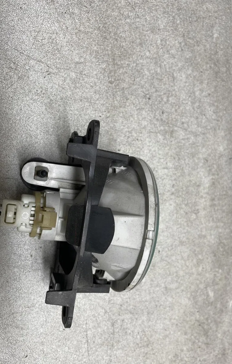 Phare antibrouillard avant droit Citroen C3 PICASSO (SH_) 1.2 thp 110 (2015) 5 portes occasion