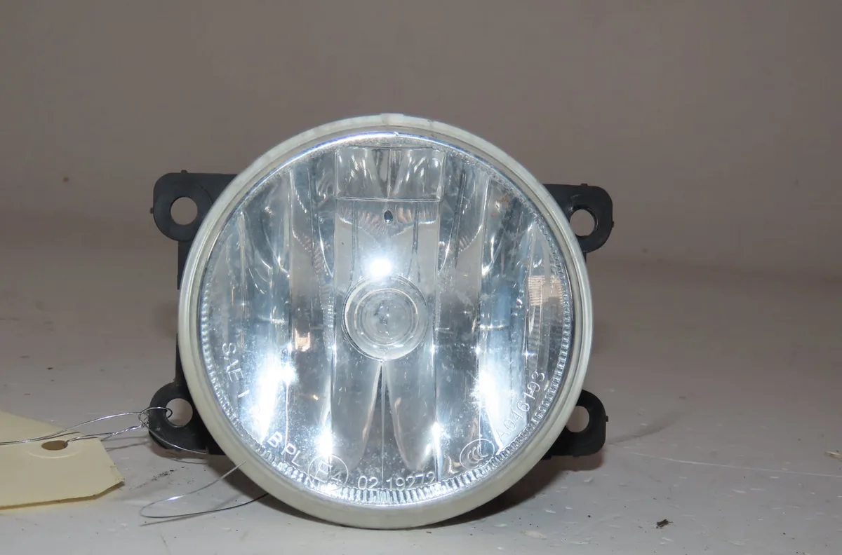 Phare antibrouillard avant droit Citroen C3 PICASSO (SH_) 1.6 hdi (2009) 5 portes occasion
