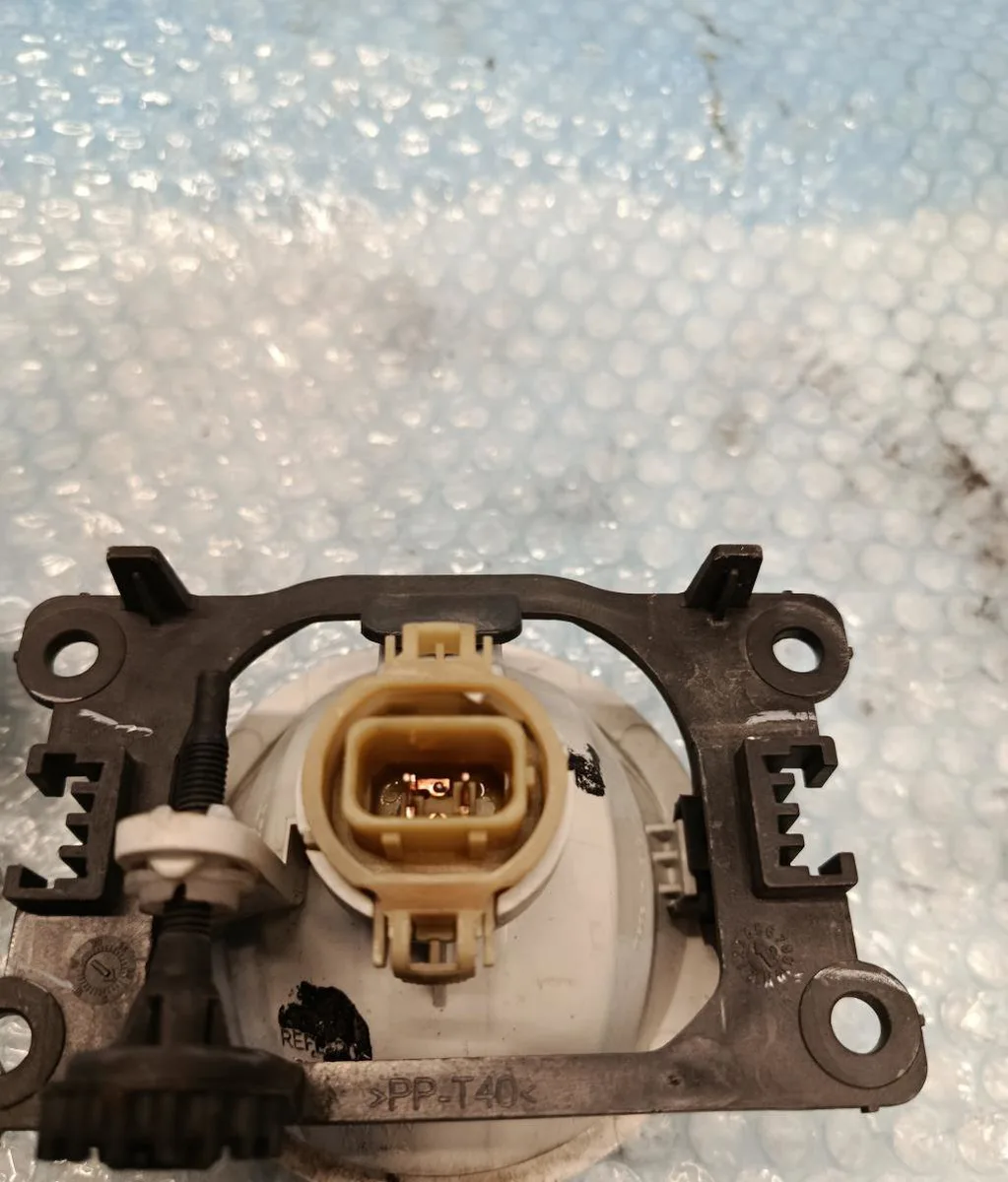 Phare antibrouillard avant droit Citroen C3 PICASSO (SH_) 1.6 hdi 90 (2010) 5 portes occasion