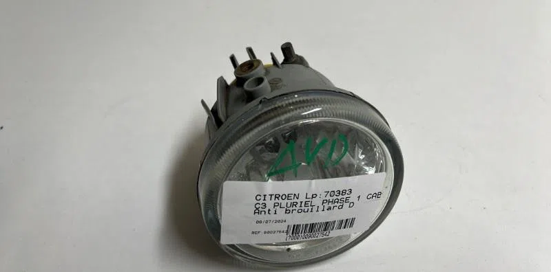 Phare antibrouillard avant droit Citroen C3 Pluriel (HB_) 1.4 hdi (2004) 2 portes occasion