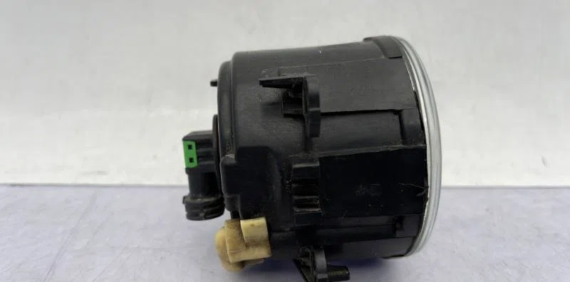 Phare antibrouillard avant droit CITROEN C4 GRAND PICASSO 1 occasion