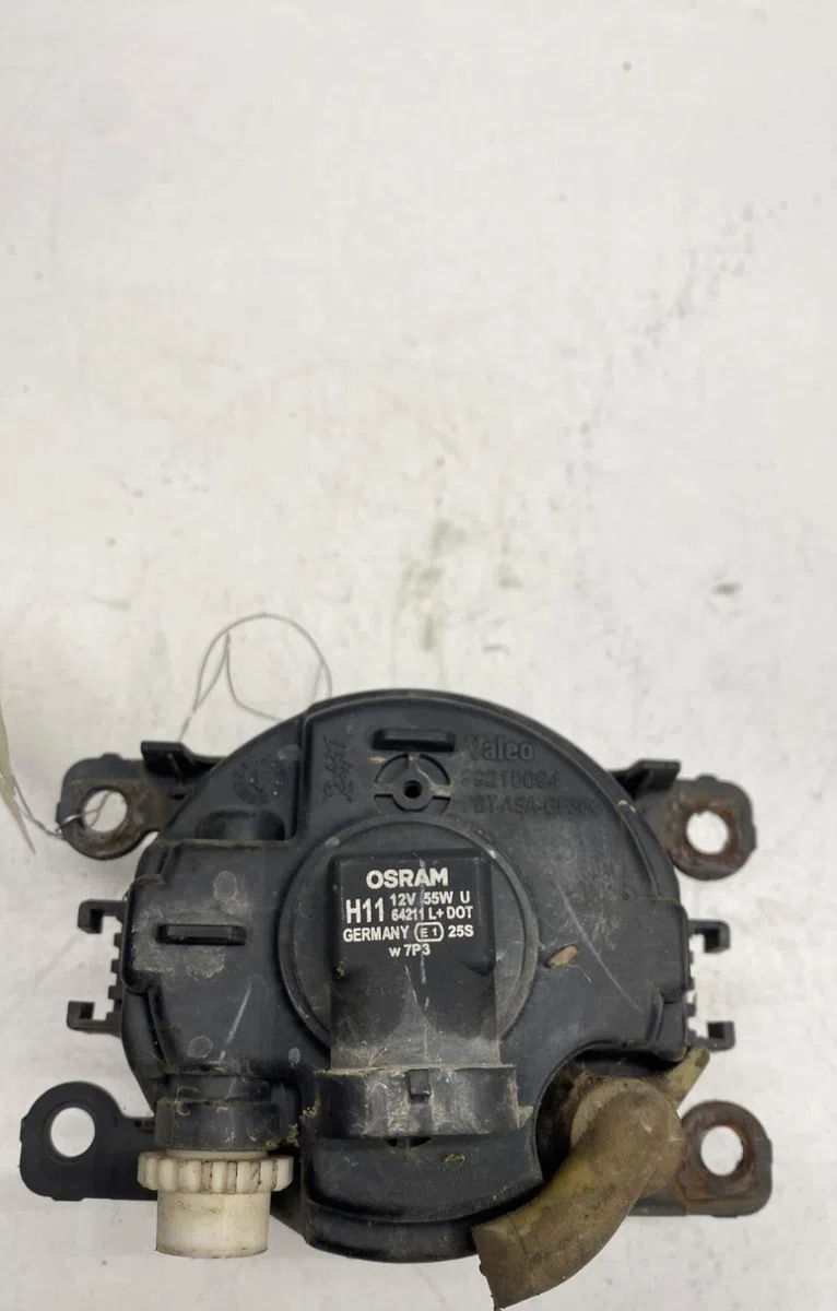 Phare antibrouillard avant droit Citroen C4 GRAND PICASSO I (UA_) 1.6 hdi (2006-2011) 5 portes occasion