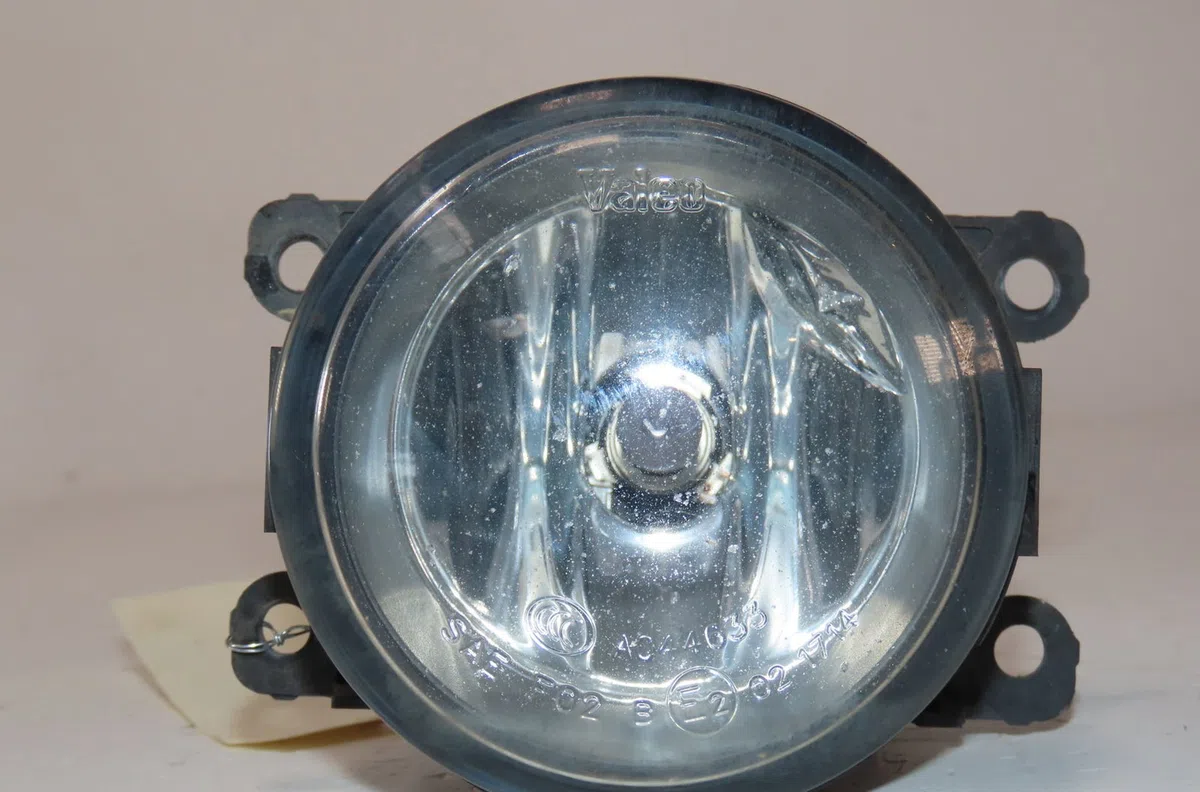 Phare antibrouillard avant droit Citroen C4 PICASSO I Monospace (UD_) 1.6 hdi (2007-2013) 5 portes occasion