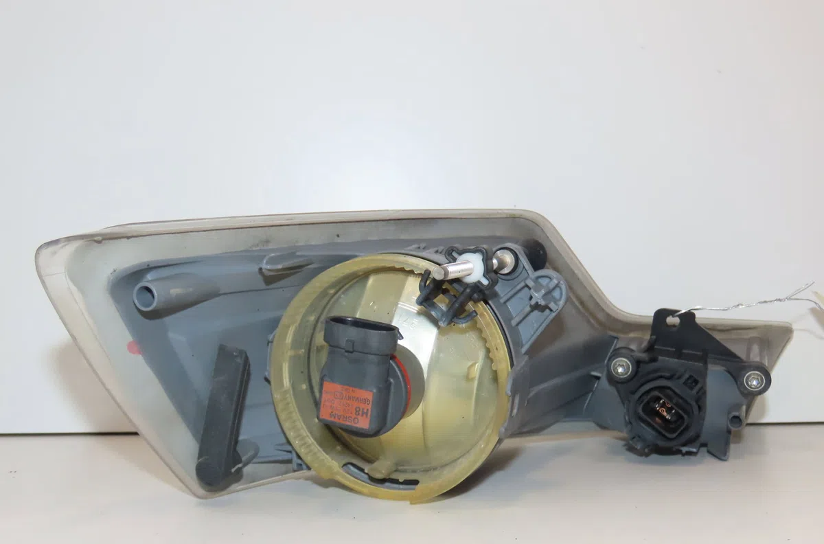 Phare antibrouillard avant droit Citroen C5 III Break (RW_) 2.0 hdi 140 (2009) 5 portes occasion