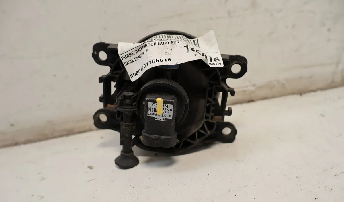 Phare antibrouillard avant droit Dacia SANDERO II Tce 90 (b8m1, b8ma) (2012) 5 portes occasion