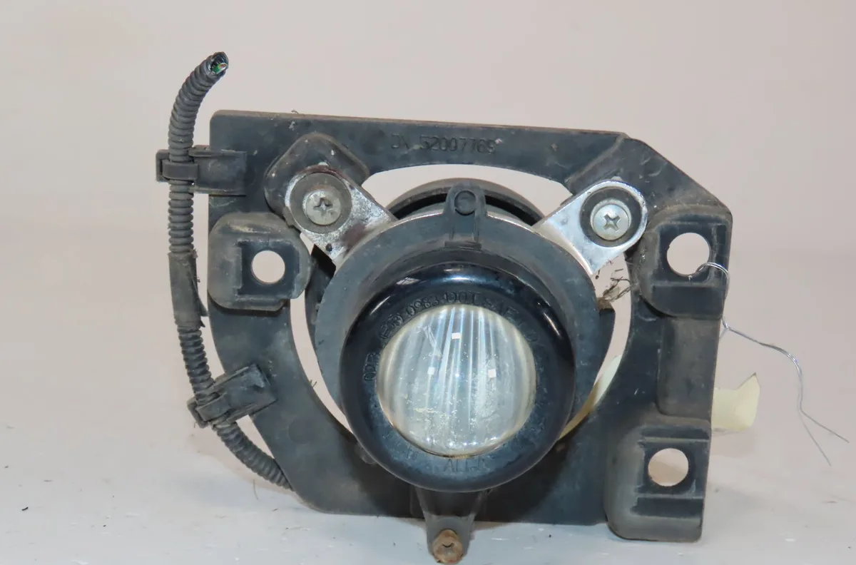 Phare antibrouillard avant droit Fiat 500 (312_) 1.2 (312axa1a) (2007) 3 portes occasion