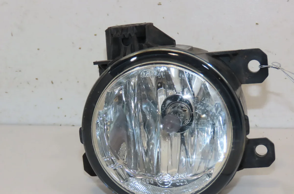 Phare antibrouillard avant droit Fiat 500L (351_, 352_) 1.3 d multijet (199lxy1a, 199lxy11) (2012) occasion