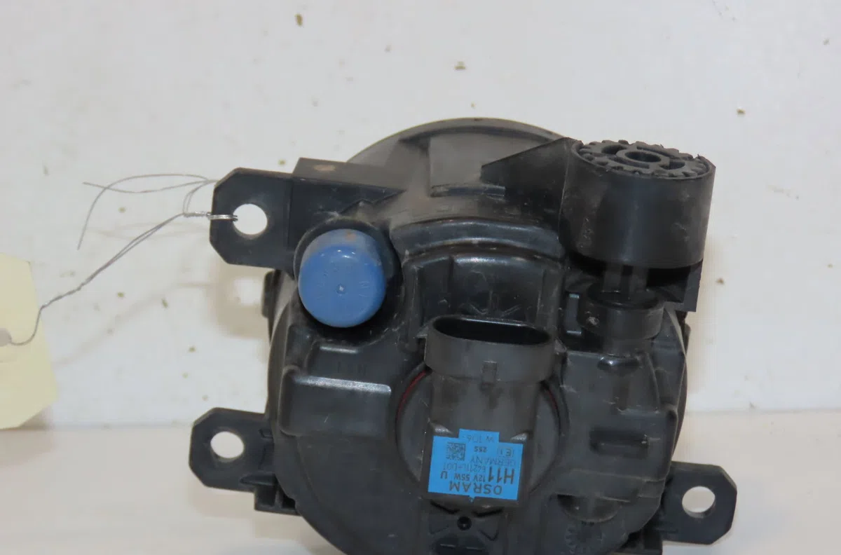 Phare antibrouillard avant droit Fiat 500L (351_, 352_) 1.3 d multijet (199lxy1a, 199lxy11) (2012) occasion