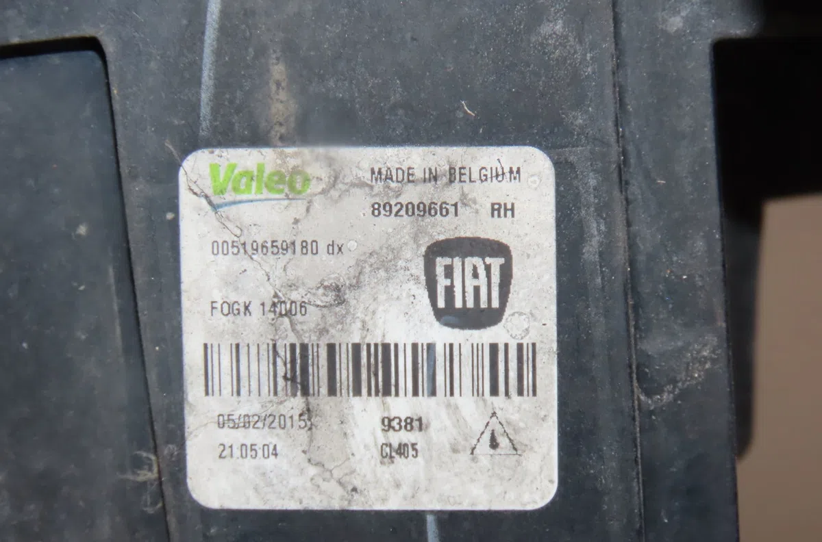 Phare antibrouillard avant droit Fiat 500X (334_) 1.4 (334axc1b, 334axc11) (2014) occasion