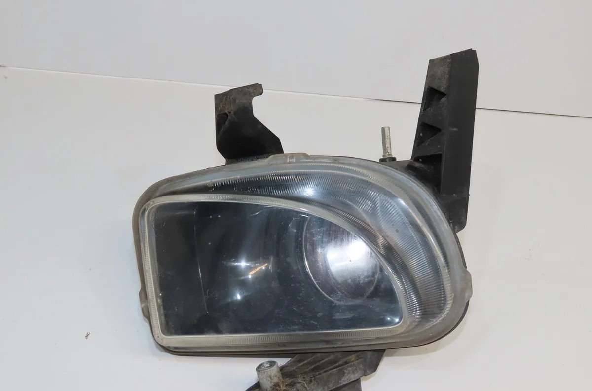 Phare antibrouillard avant droit Fiat GRANDE PUNTO (199_) 1.3 d multijet (2008) occasion