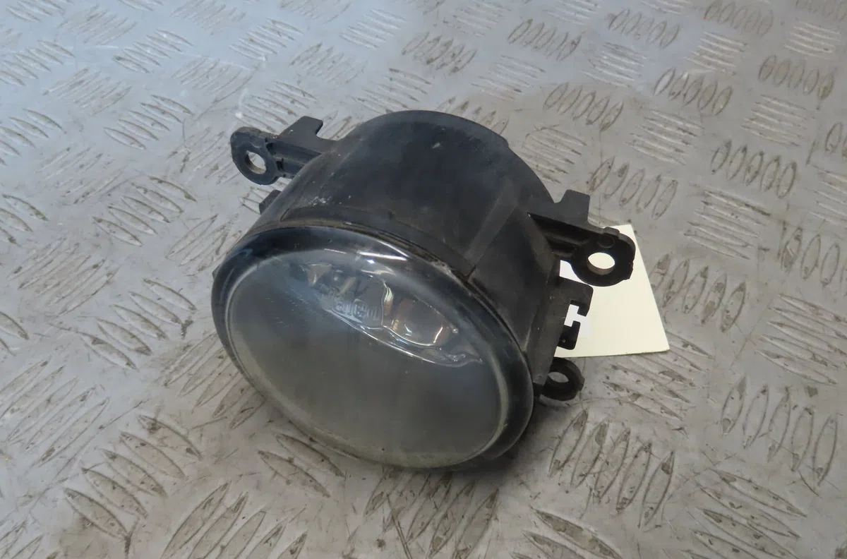 Phare antibrouillard avant droit FORD FIESTA occasion