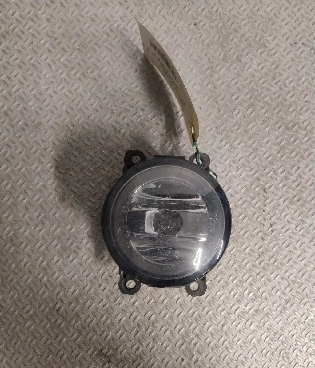 Phare antibrouillard avant droit Ford FIESTA V (JH_, JD_) 1.4 16v (2001-2008) 5 portes occasion
