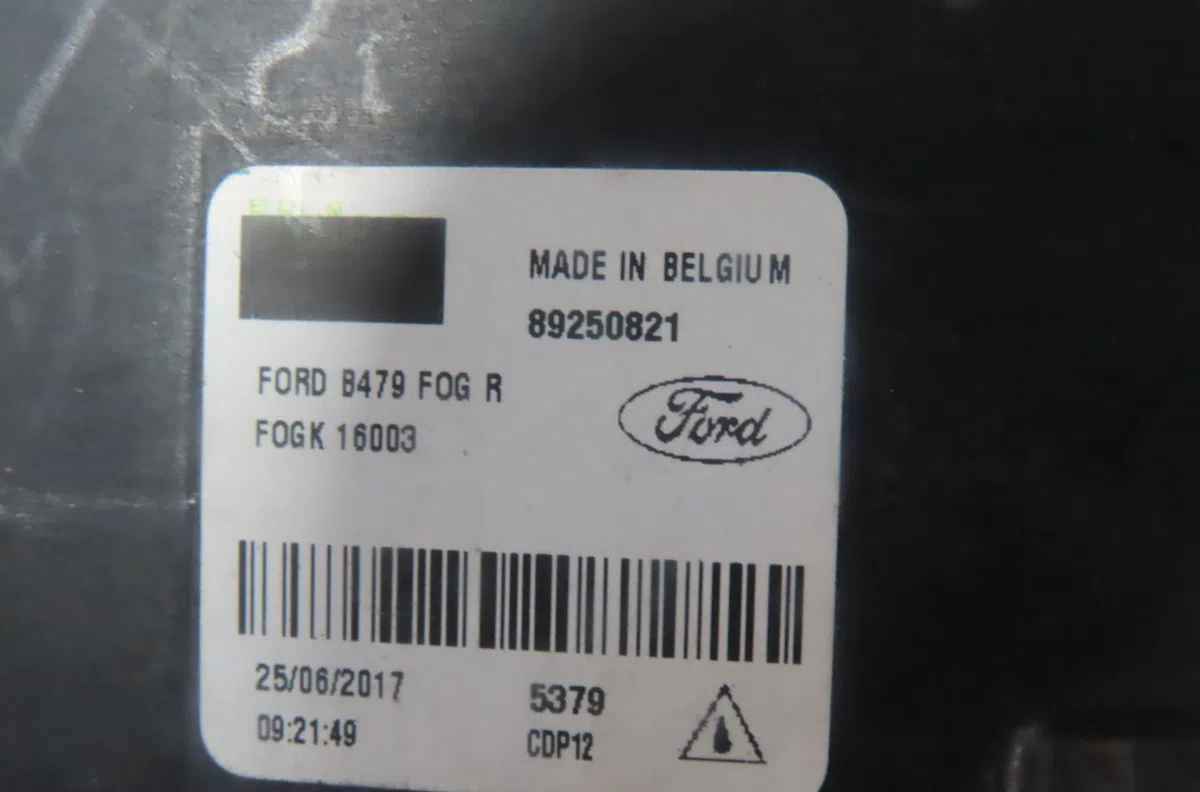 Phare antibrouillard avant droit Ford FIESTA VII (HJ, HF) 1.0 ecoboost (2017) occasion