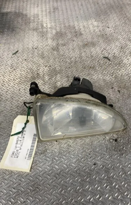 Phare antibrouillard avant droit FORD FOCUS 1 occasion