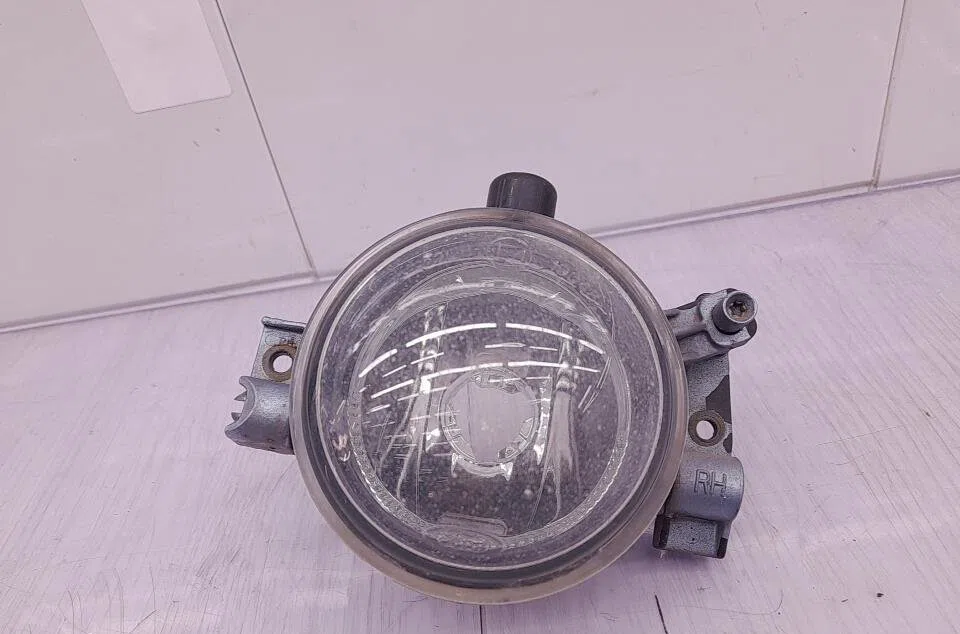 Phare antibrouillard avant droit FORD FOCUS 2 PHASE 1 occasion